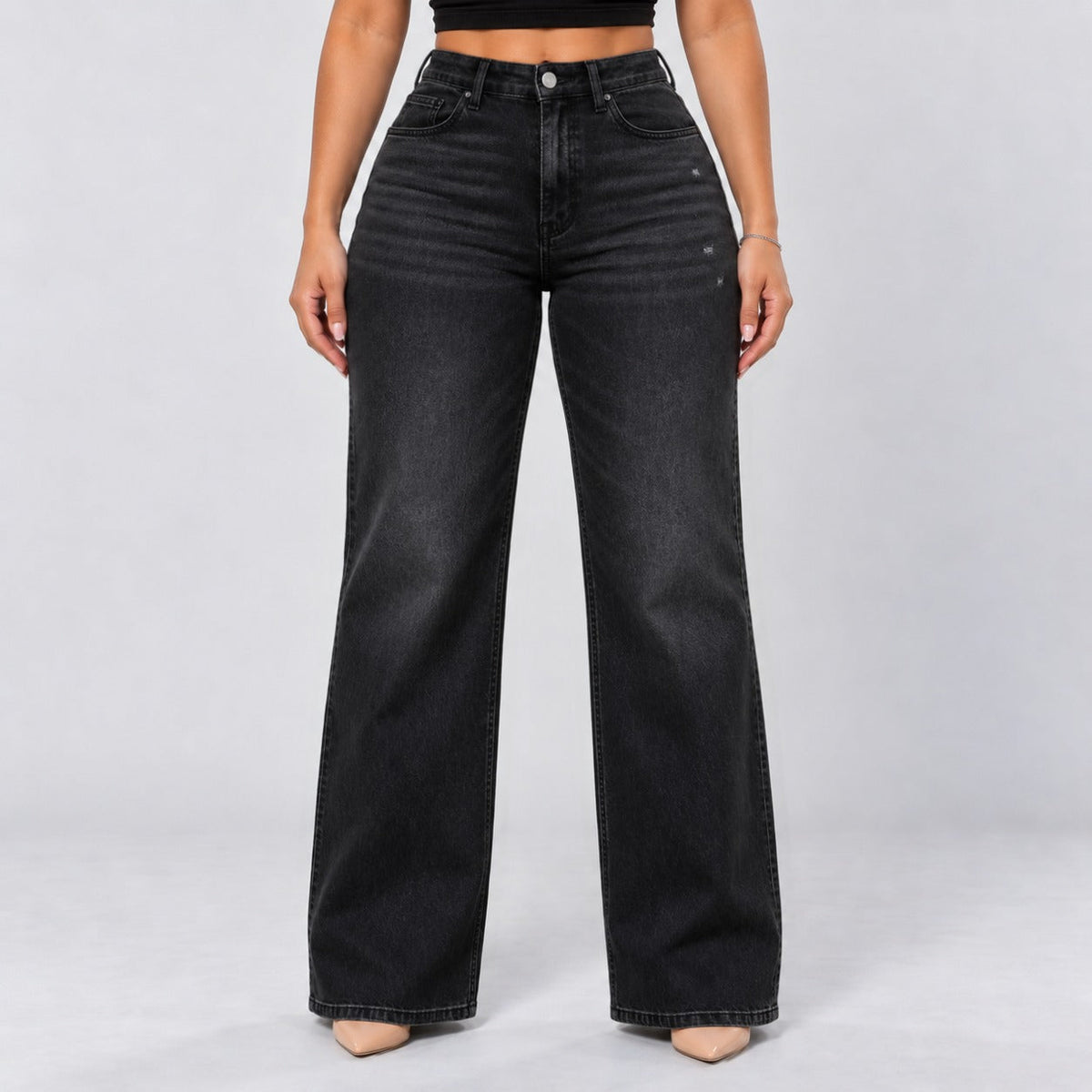 Black jeans, Front view