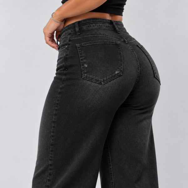 Black jeans, Back three-quarter close-up